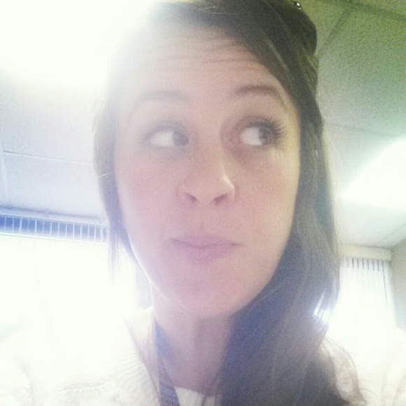 Meet your Posher, Emily - Picture 1 of 1